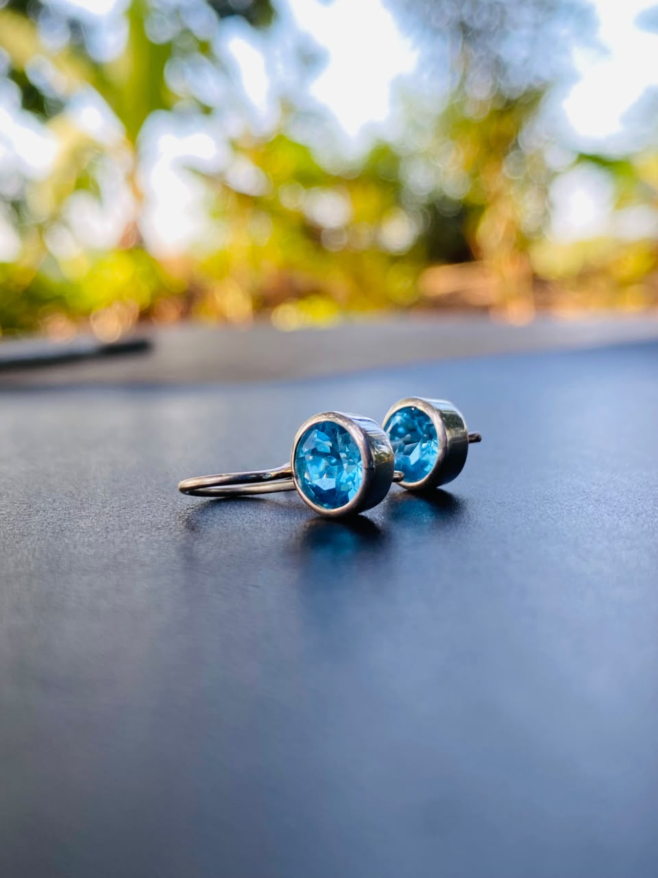 Azure Elegance Earrings - Image 3