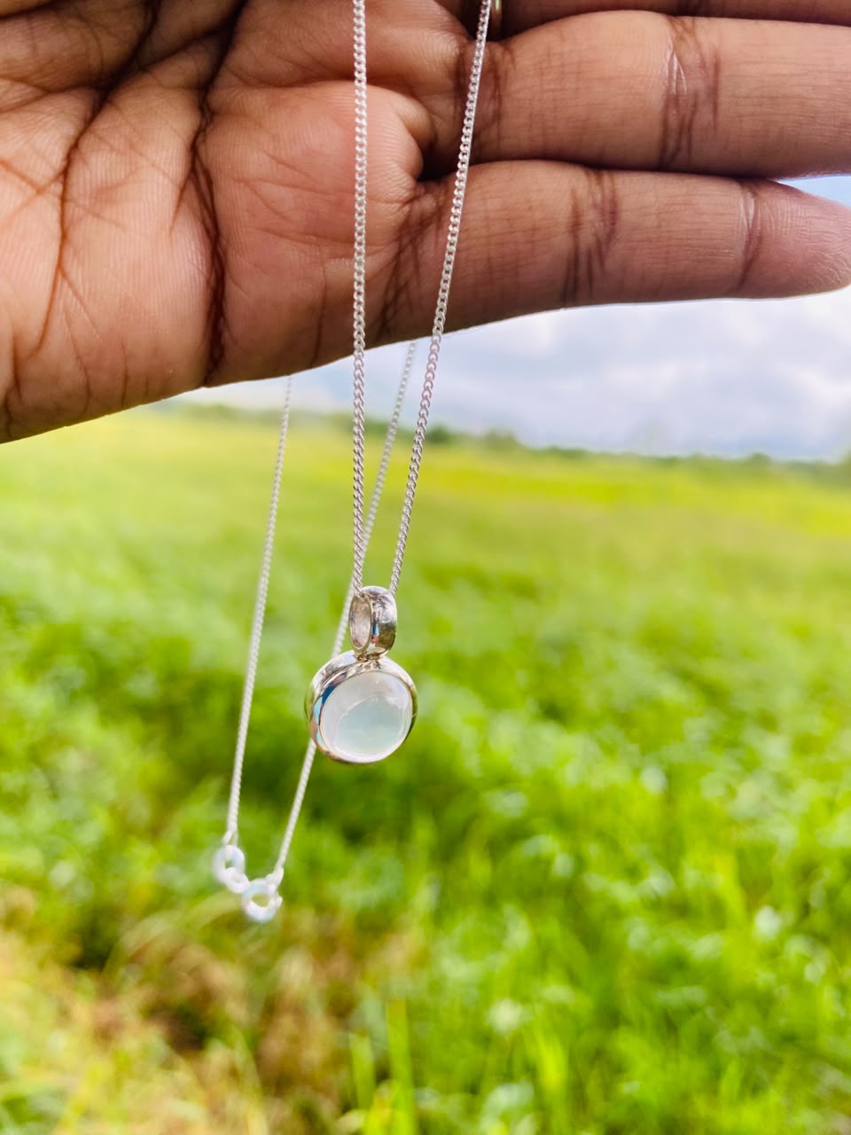 Luna Pearl Pendant - Image 4